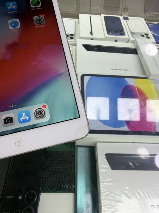 Ipad Mini 2 ta Ishlidi Oynasida singani bor