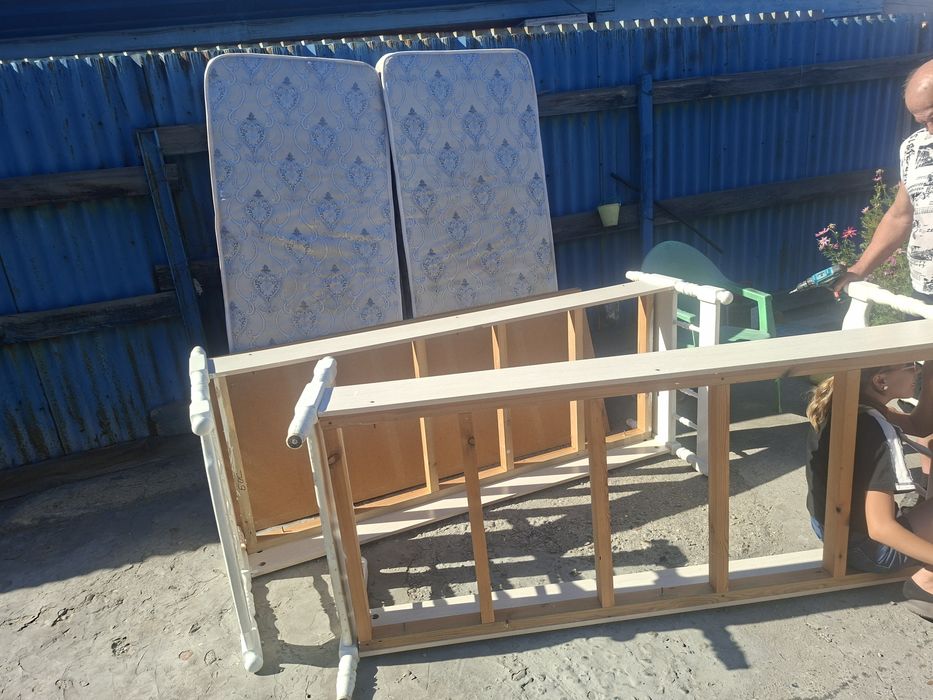 Продам 2 кровати