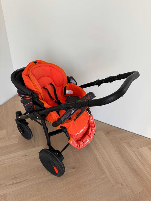 Коляска Tutis Zippy 3в1
