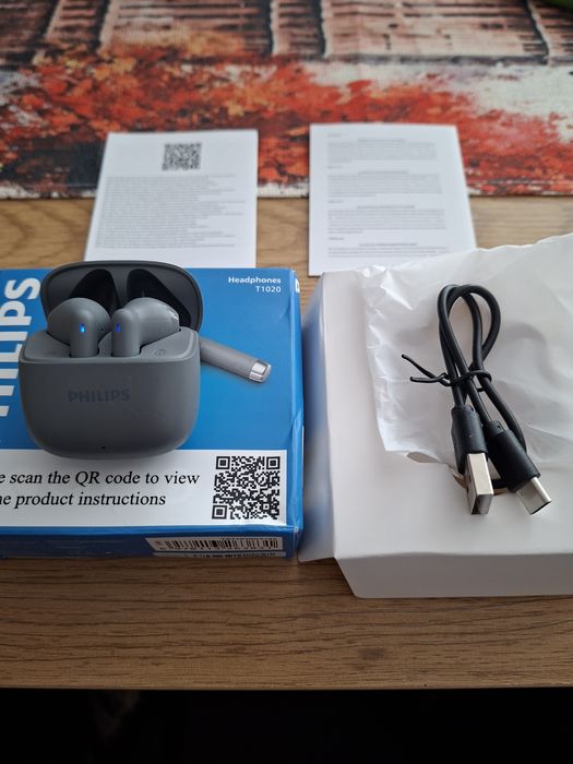 Чисто нови безжични слушалки Philips