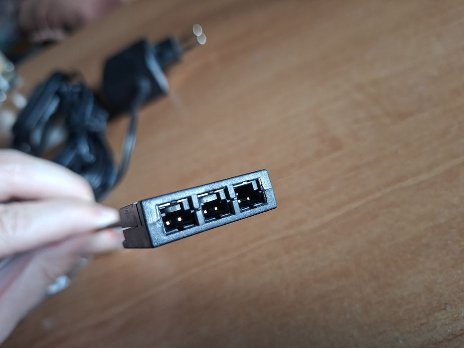 LED плафон за мебели със захранване