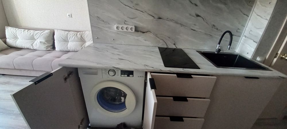 Продам квартиру студию в мкр. Юбилейный 140.