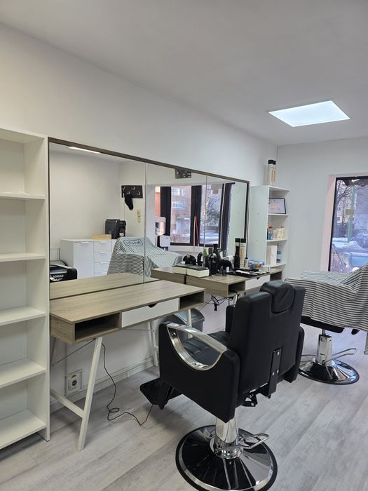 Post Frizerie de inchiriat