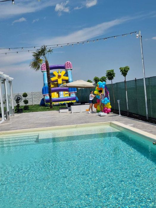 Locatie petreceri copii, cu piscina si gradina