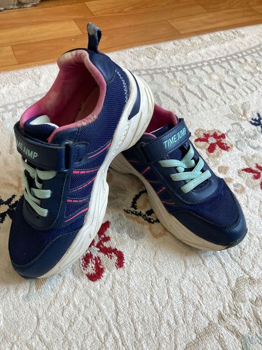 Кроссовка для девочек