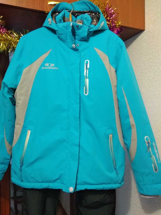 Продаю зимний лыжный костюм