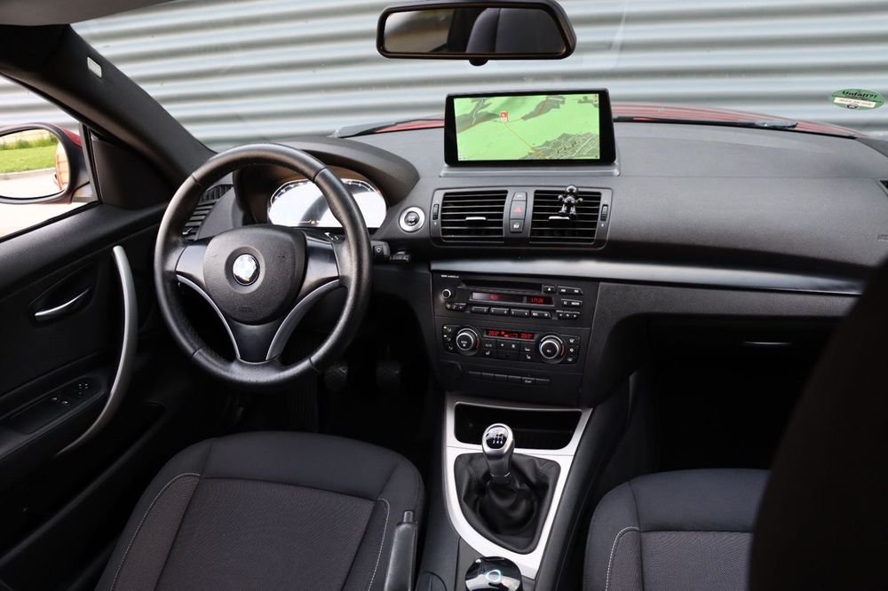 BMW Seria 1 Coupe • 2009 • 2.0 Diesel • Navi Mare • Keyless • Foarte Îngrijită