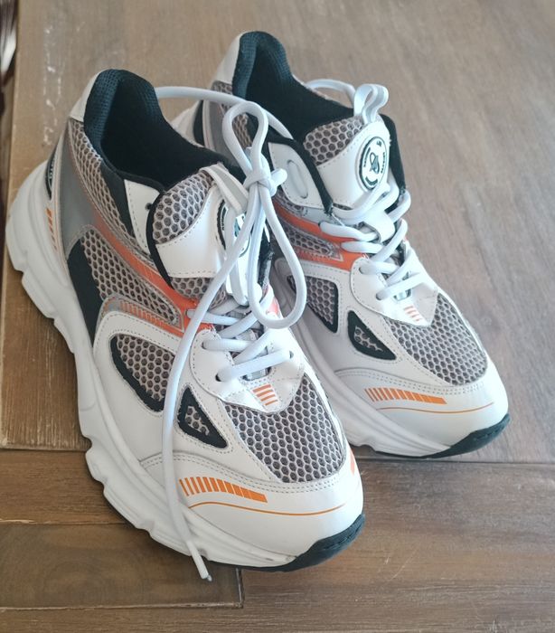 Маратонки axel arigato