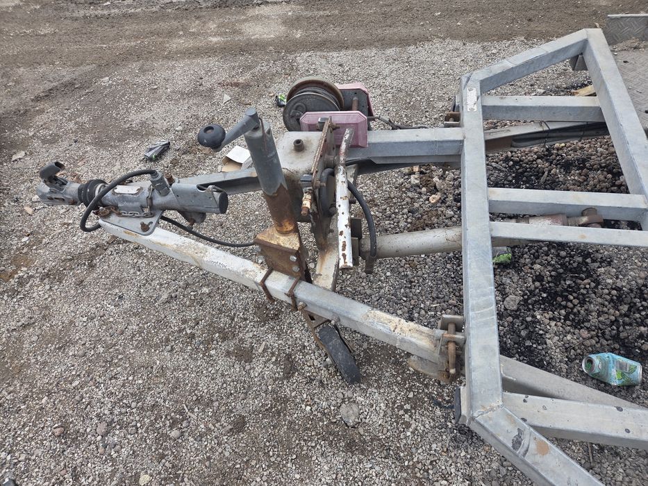 Прицеп, лафет, автовоз.