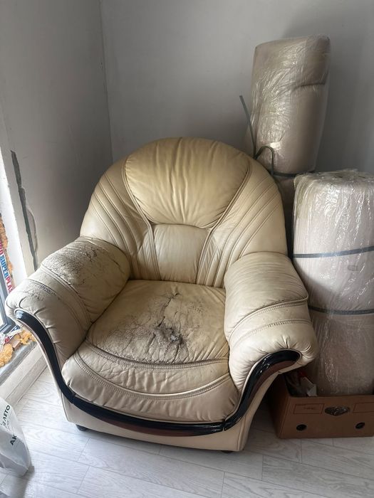 Продам кресло бу