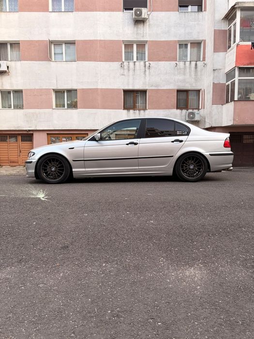 Vând BMW e46  impecabil