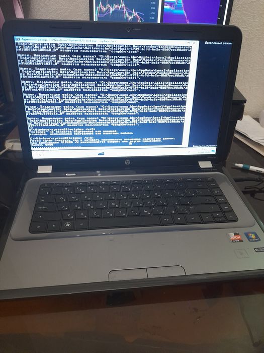 Продам ноутбук HP Pavilion g6 (AMD A4 / 4GB / Radeon HD 7400M)