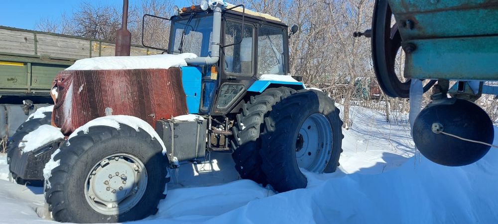 Продам трактор МТЗ-1221