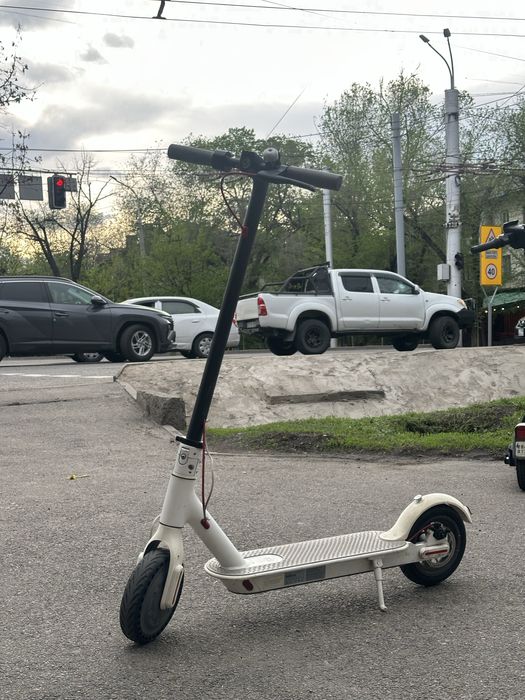 Электро самокат xiaomi m365