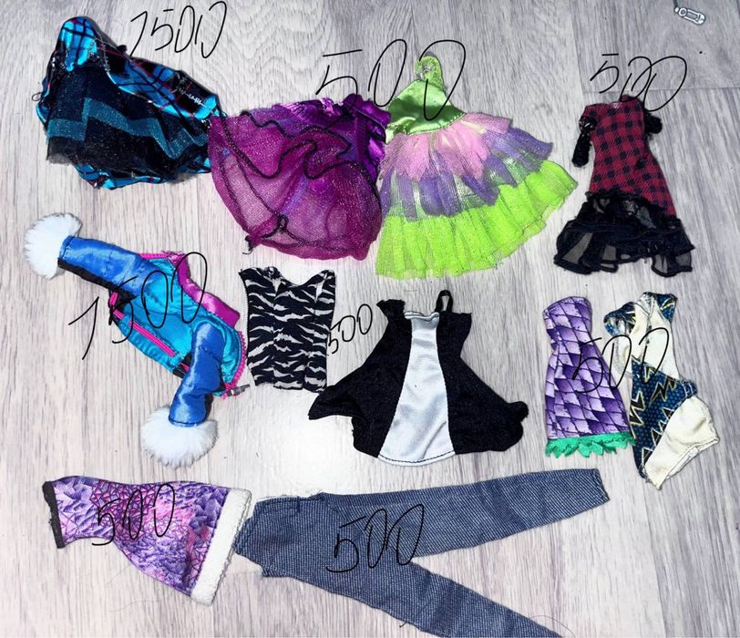 Аксесуары для кукол монстер хай monster high