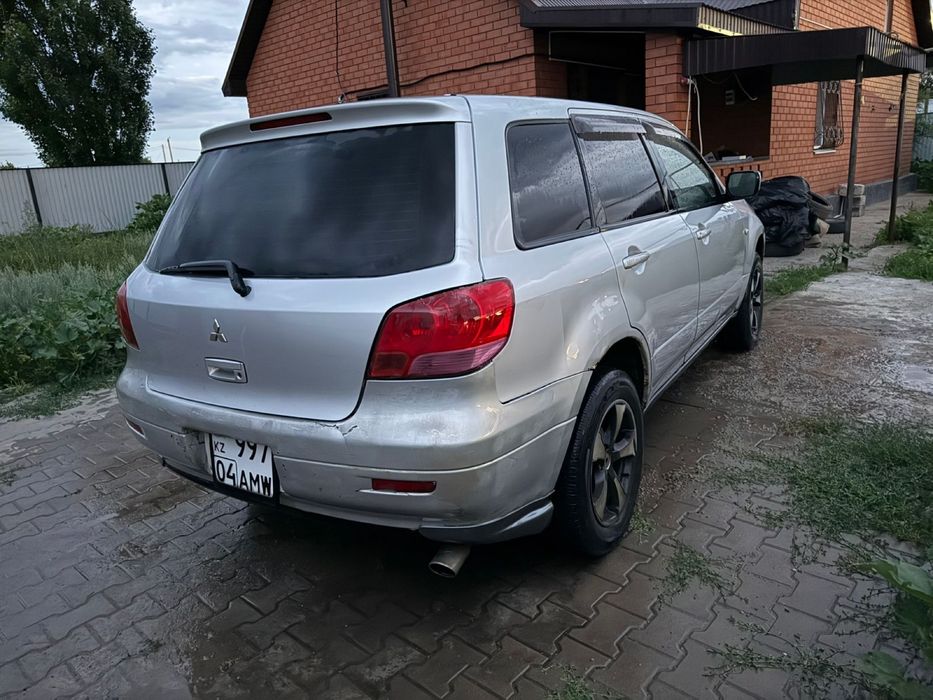 Mitsubishi Airtrek
