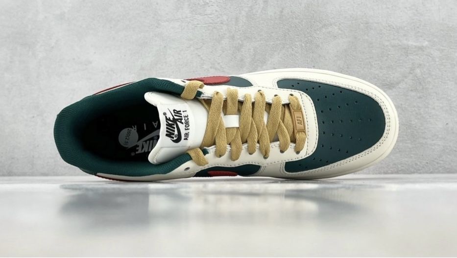 Кроссовки Nike Air Force