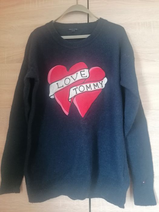 Tommy Hilfiger оригинален пуловер