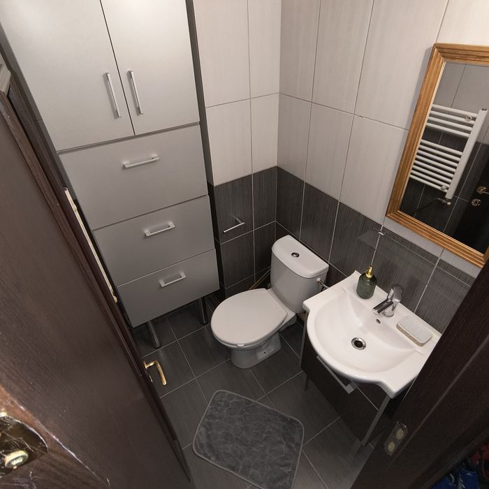 Inchiriez apartament 3 camere