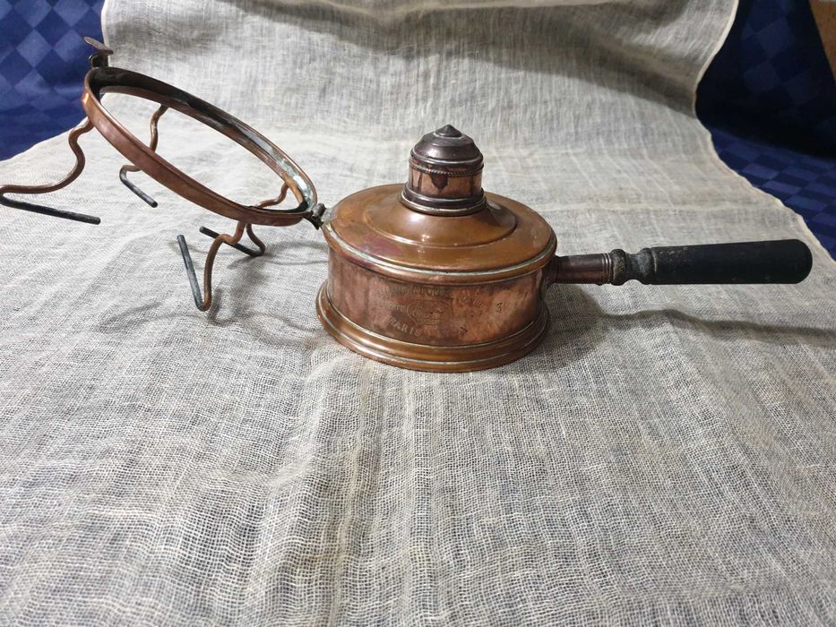 Уред за почистване на маса,примус и фенер