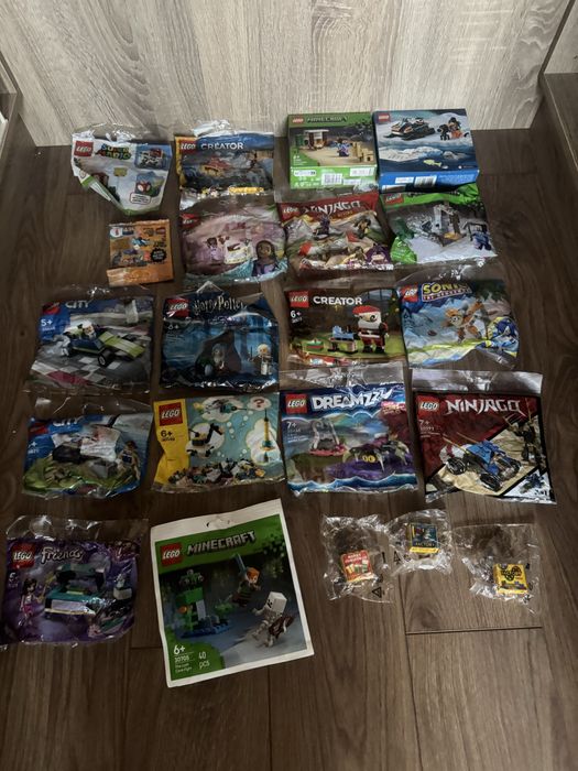 Запечатаные наборы и полибэги Lego