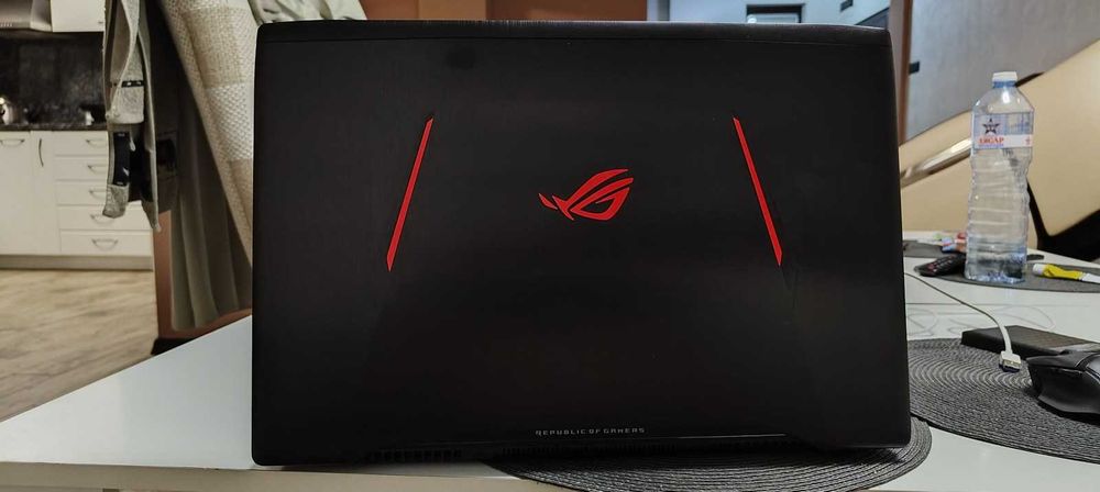 Геймърски Лаптоп ASUS ROG Strix GL702VM-17инча