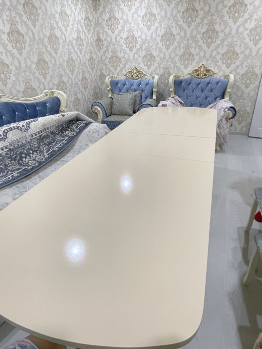 Продам стол за 70.000