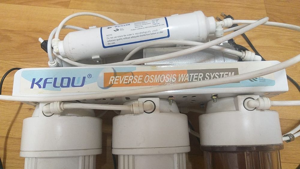 Фильтр очиститель воды.