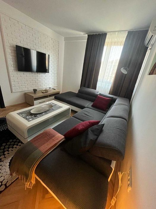 Cazare Reșița -Apartament Vitruvian - Regim hotelier! Zona centrala!!!
