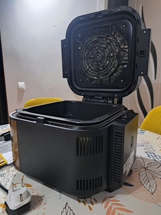 Ninja Speedi Deluxe 10 în 1, 5.7L, Air Fryer Multicooker + accesorii