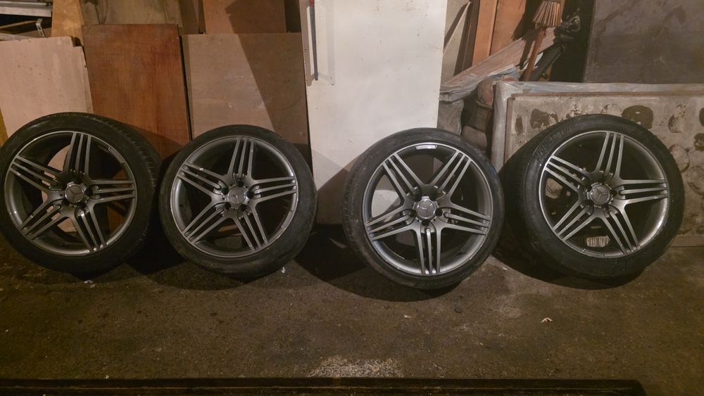 Продам диски с летней резиной