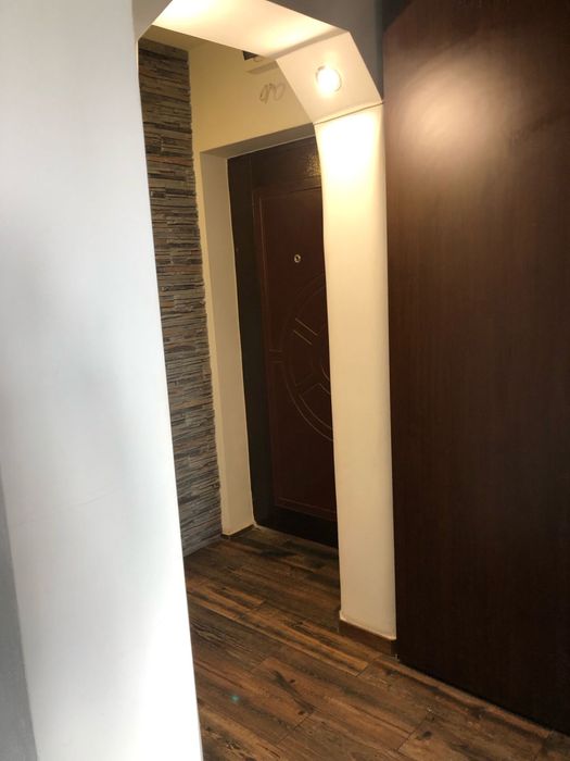 Închiriez apartament 2 camere Cetate