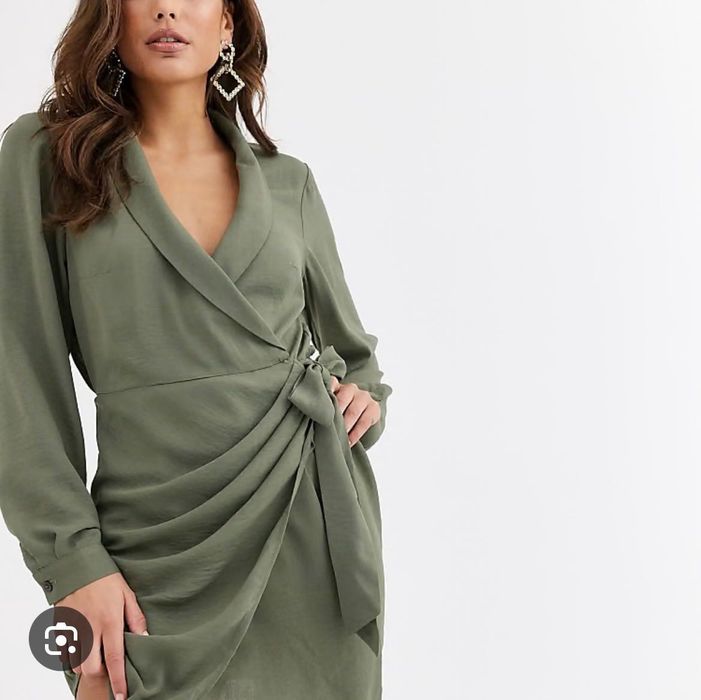 Зелена рокля тип “прегърни ме” Asos