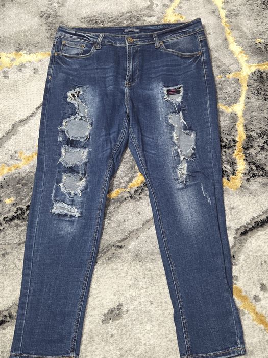 Blugi dama model taiati