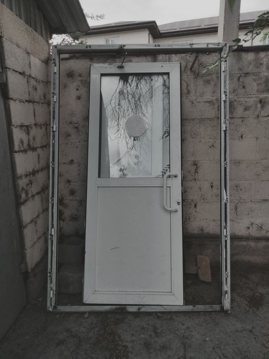 Есик алюминий сатылады