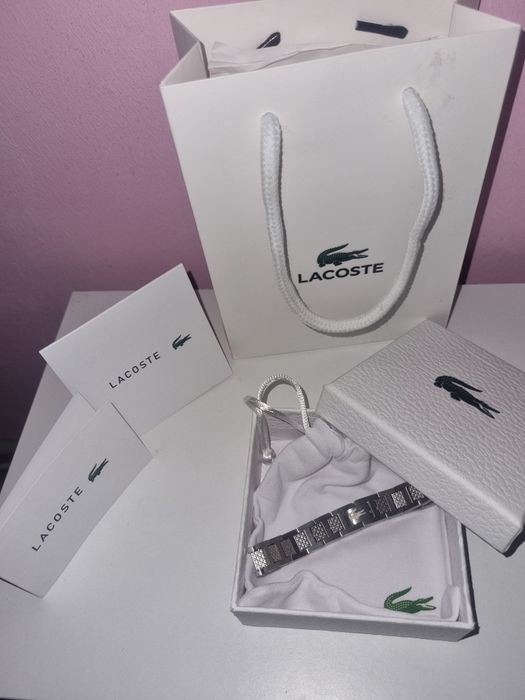Brățară Lacoste.