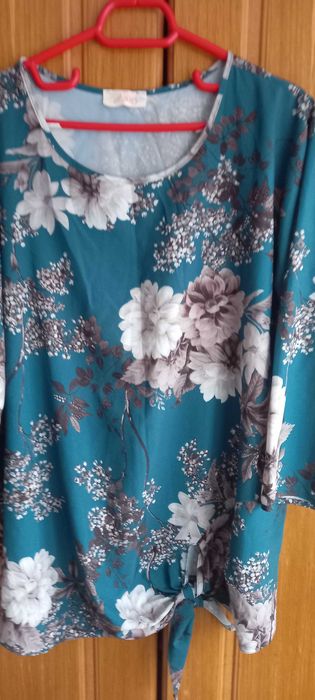 Bluze damă  animal print ,mărimi mari 48,50.