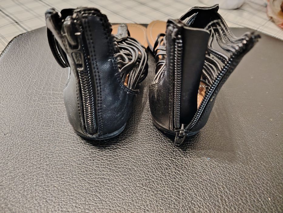 Детски сандали и джапанки-чехли