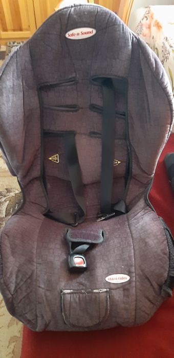 Столче за кола за деца от 14 до 26 кг