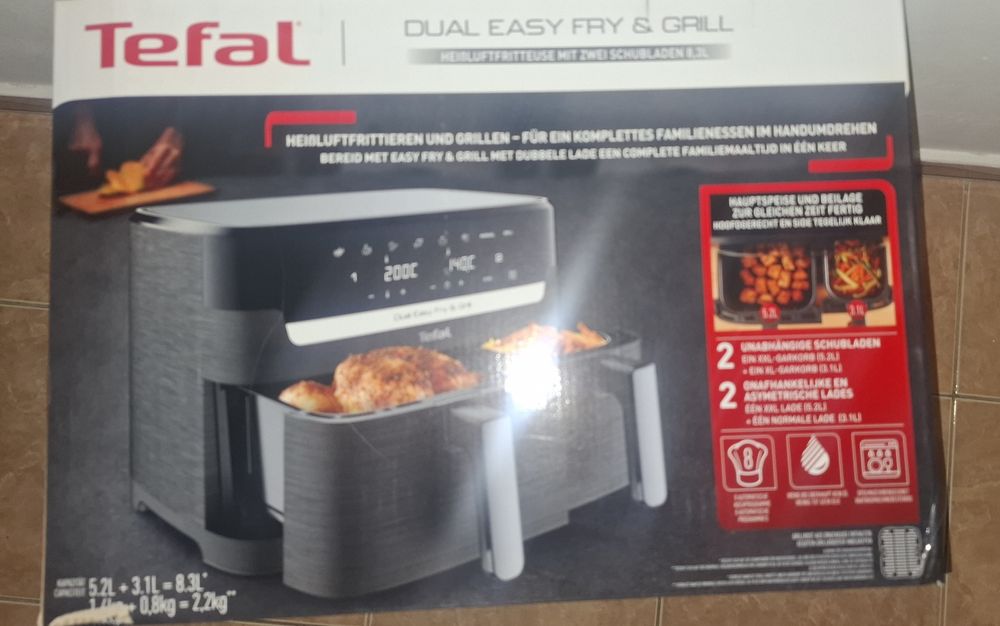Friteuza dubla cu aer cald Tefal