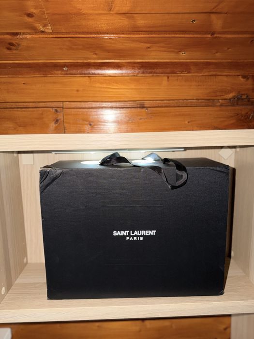 Geanta de piele Saint Laurent Loulou neagra
