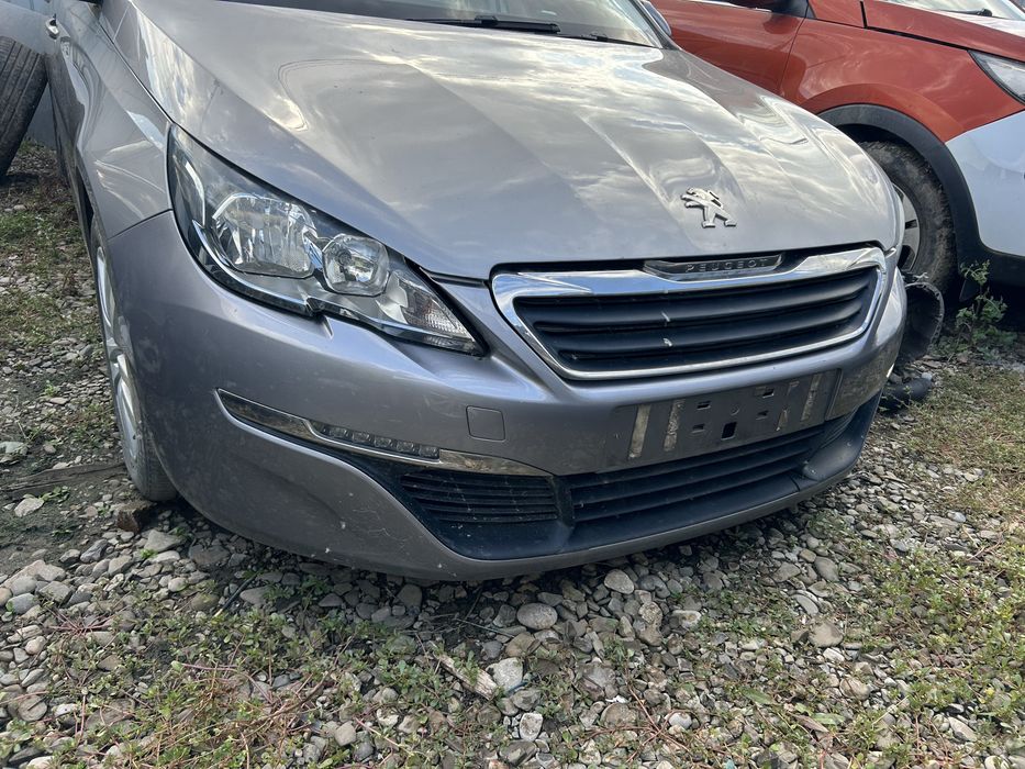 Bară față completa Peugeot 308 din anul  2015