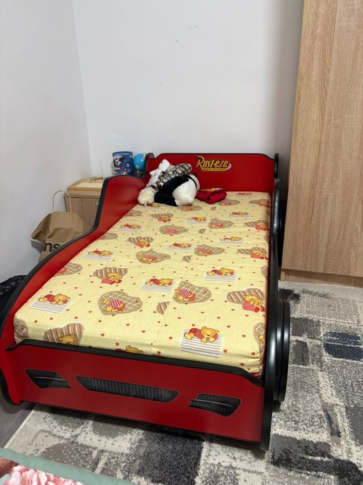 Pat copii Fulger McQueen (Disney Cars) cu spațiu depozitare, 140x70 cm