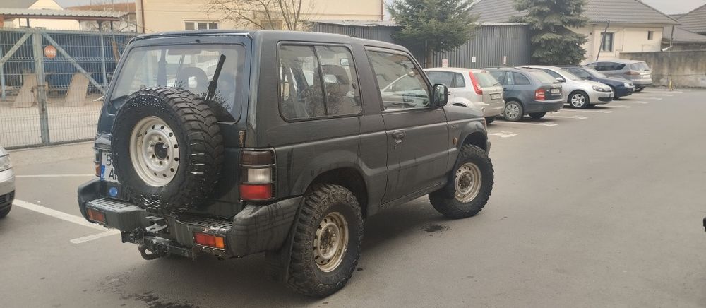 Mitsubishi Pajero MK 2