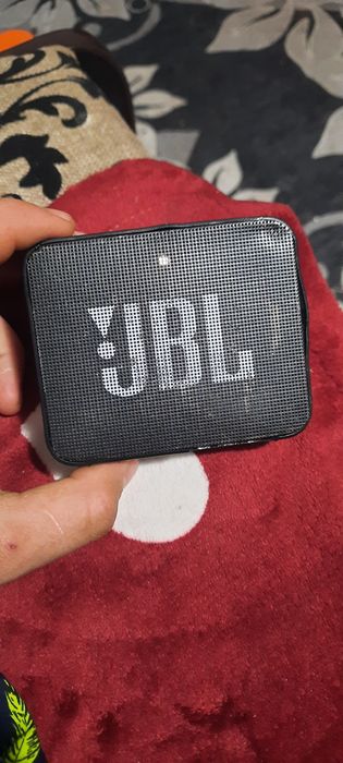 Vând boxa jbl go 2