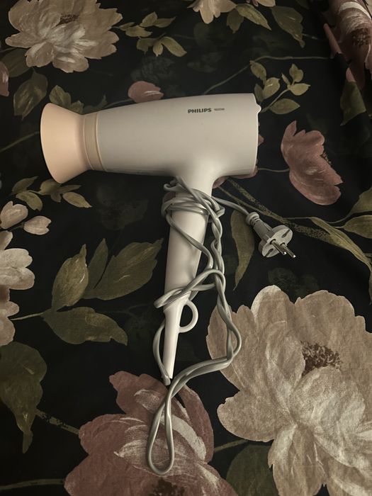 Uscător de par Philips BHD308/30 1600w LIVRARE GRATUITA