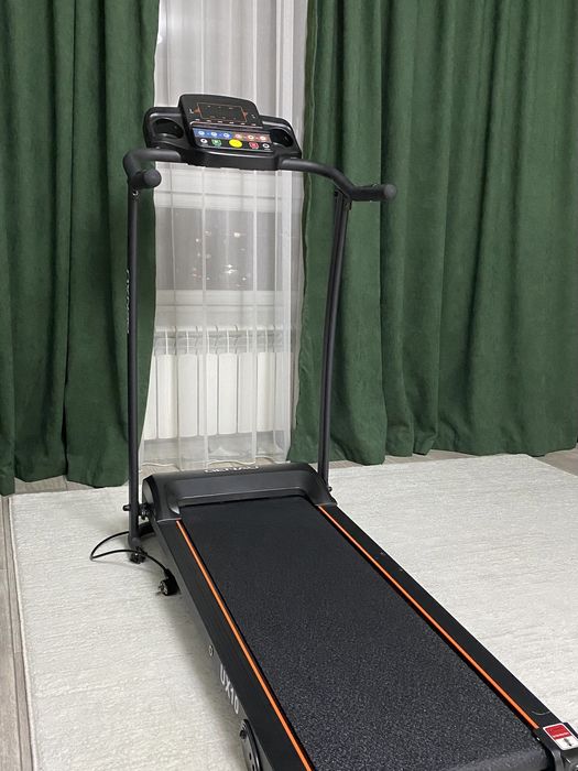 Продается беговая дорожка