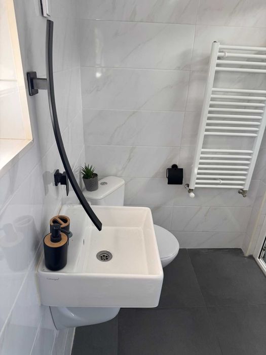 Дава се под наем Етаж от къща в София, Център - 90 кв.м за 667 € - Снимка #12