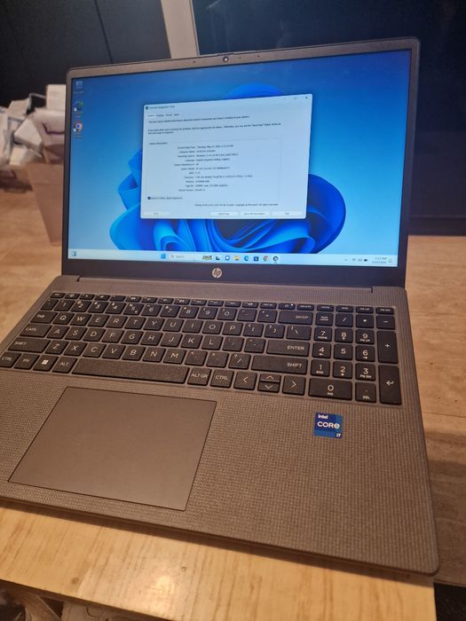 Laptop HP 250G10