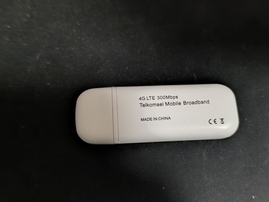 USB 4G Wifi  modem Sotiladi